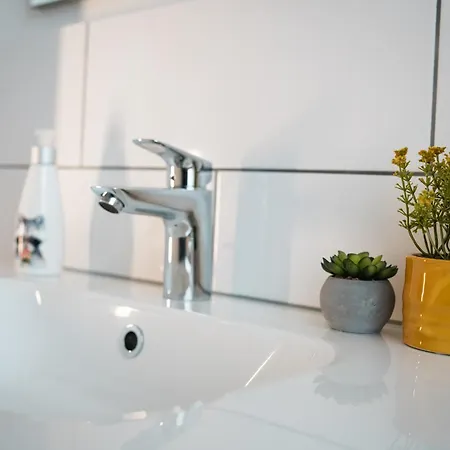 Apartment Doppelzimmer 2 - Neu Renoviert *